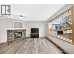 Bonus Room - 140 Everstone Way Sw, Calgary, AB T2Y4J8 Photo 10