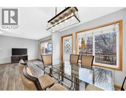 4pc Bathroom - 140 Everstone Way Sw, Calgary, AB T2Y4J8 Photo 9