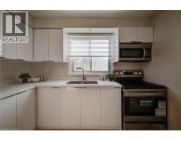 4pc Bathroom - 121 Morgan Avenue Unit# 25, Kitchener, ON N2A2M4 Photo 10
