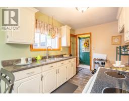 Kitchen - 26 Heath Rd, Sault Ste  Marie, ON P6A6E2 Photo 8