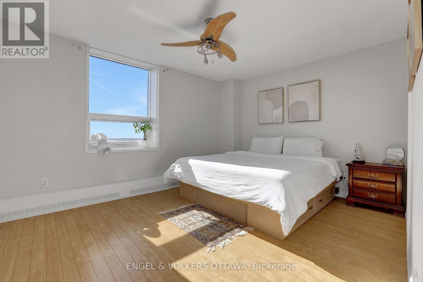 #2111 665 BATHGATE DRIVE - 10