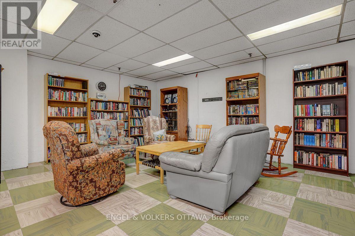 #2111 665 BATHGATE DRIVE - 28