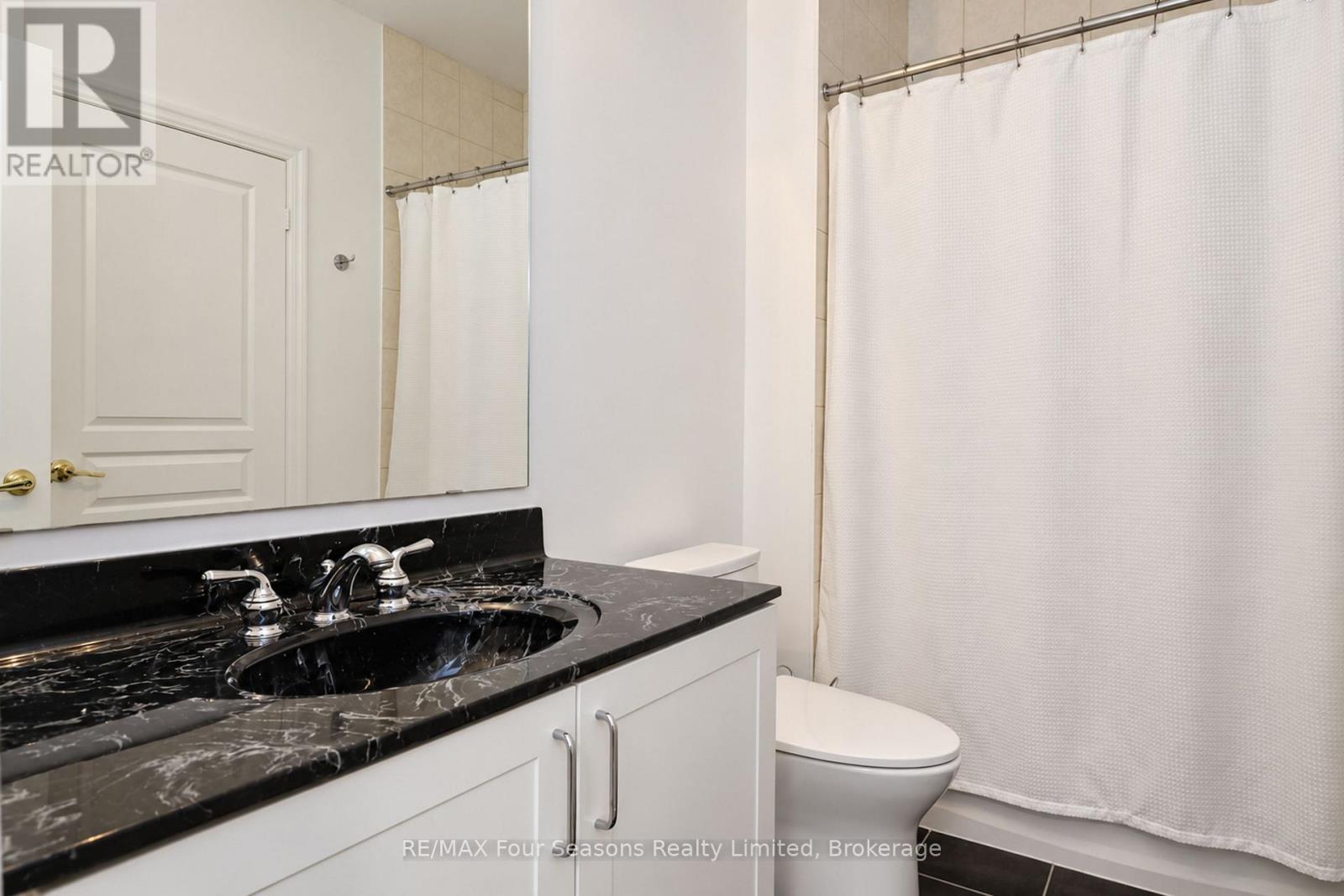 8-15 Waterside Lane, Collingwood photo 17