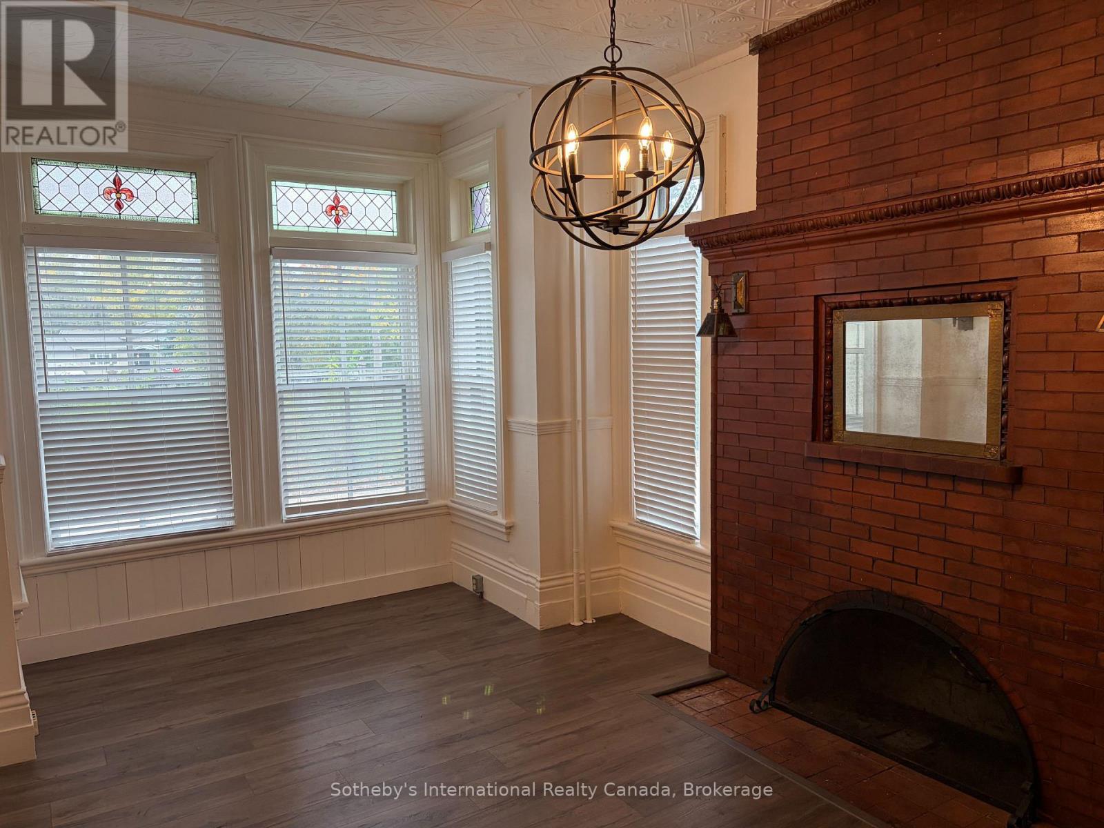 104-637 Hurontario Street, Collingwood photo 5