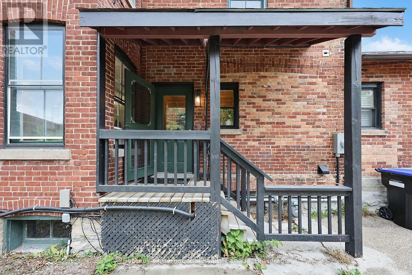 206/207-637 Hurontario Street, Collingwood photo 12