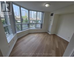 302 - 228 Queens Quay W, Toronto, ON M5J2X1 Photo 11