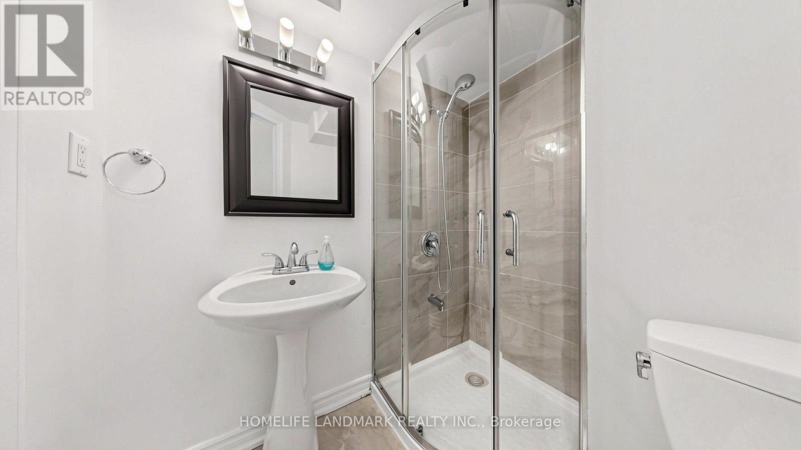 737 Caboto Trail, Markham, ON photo 47