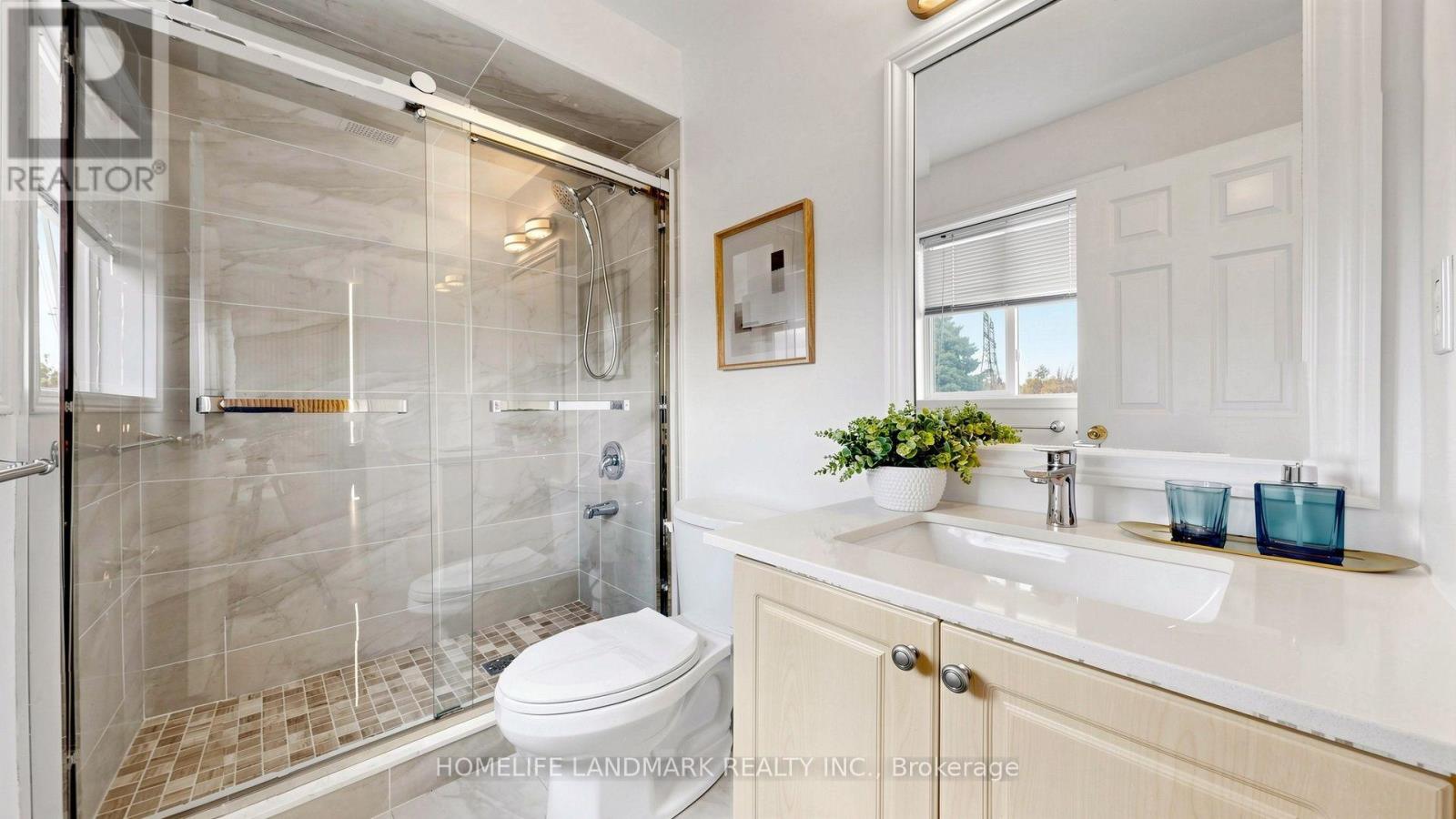 737 Caboto Trail, Markham, ON photo 36