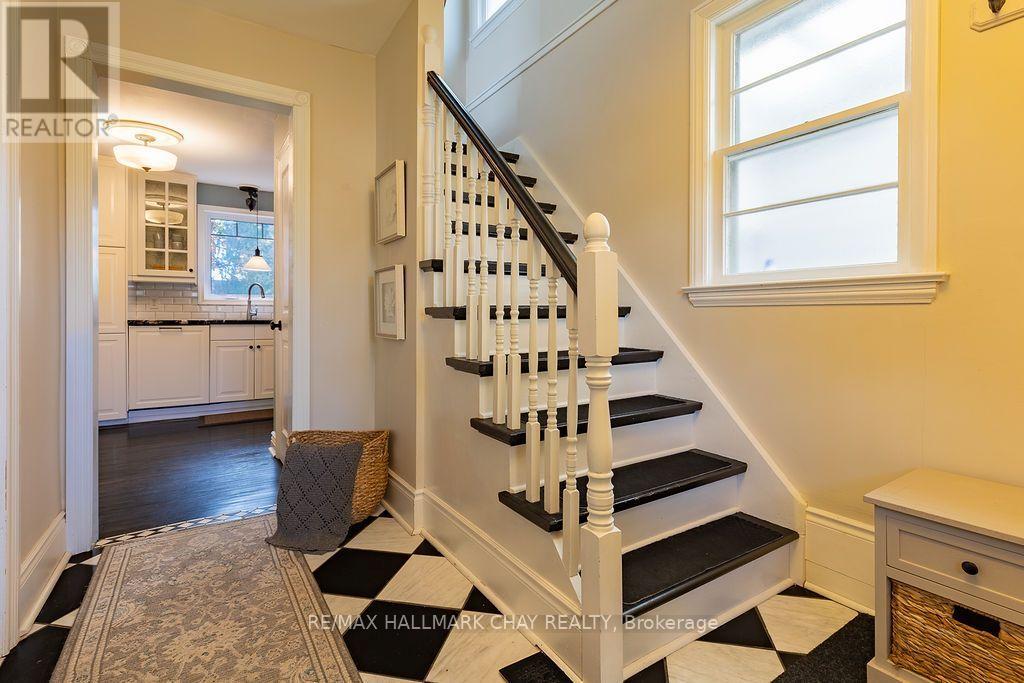 63 Napier Street, Barrie, ON photo 17