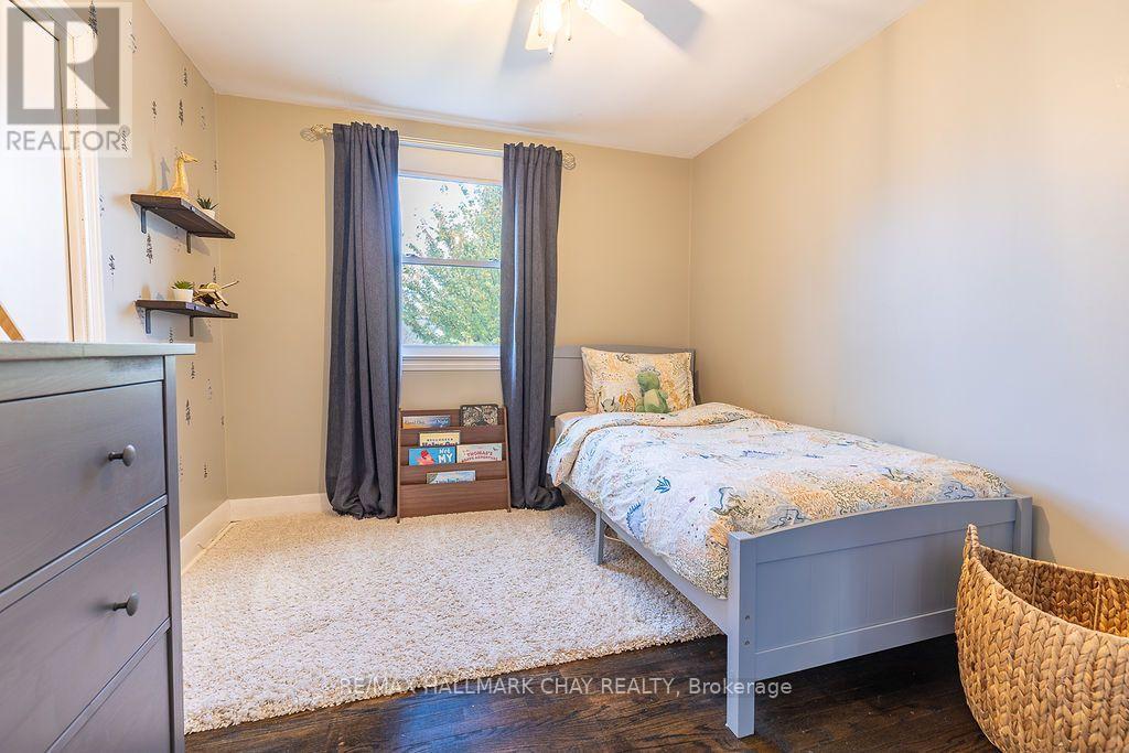 63 Napier Street, Barrie, ON photo 21