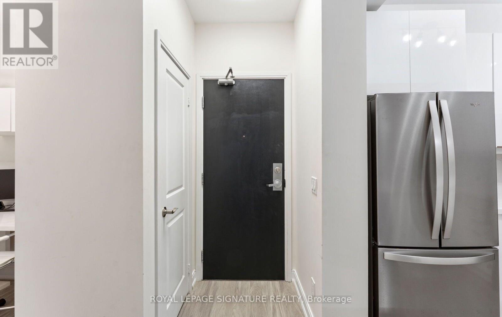 #206 88 BROADWAY AVENUE - 32