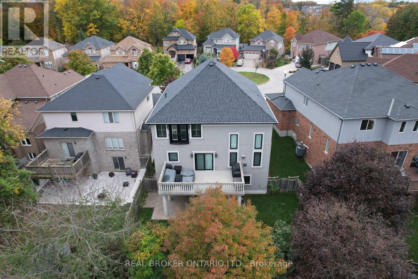 916 Foxbrook Court, Kitchener, ON photo 43