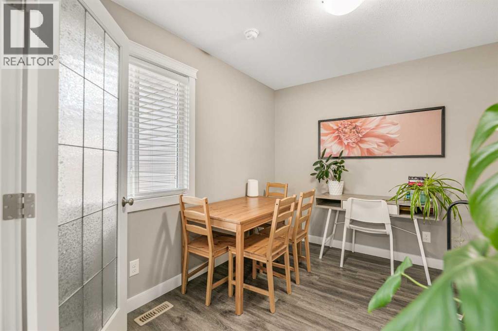 Bedroom 3/ Den