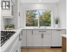 Kitchen - 128 Sunpoint Crescent, Waterloo, ON N2V1V1 Photo 10
