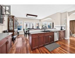222 Royal Crest Place Nw, Calgary, AB T3G4M9 Photo 15