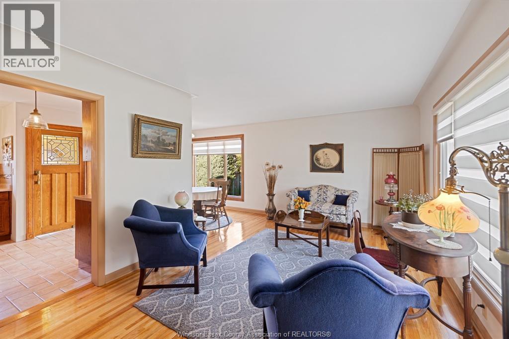 3511 CHARLEVOIX, Windsor — photo 4