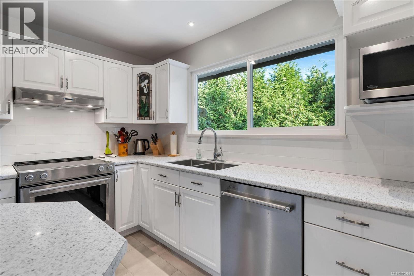 610 Vanalman Ave - 11