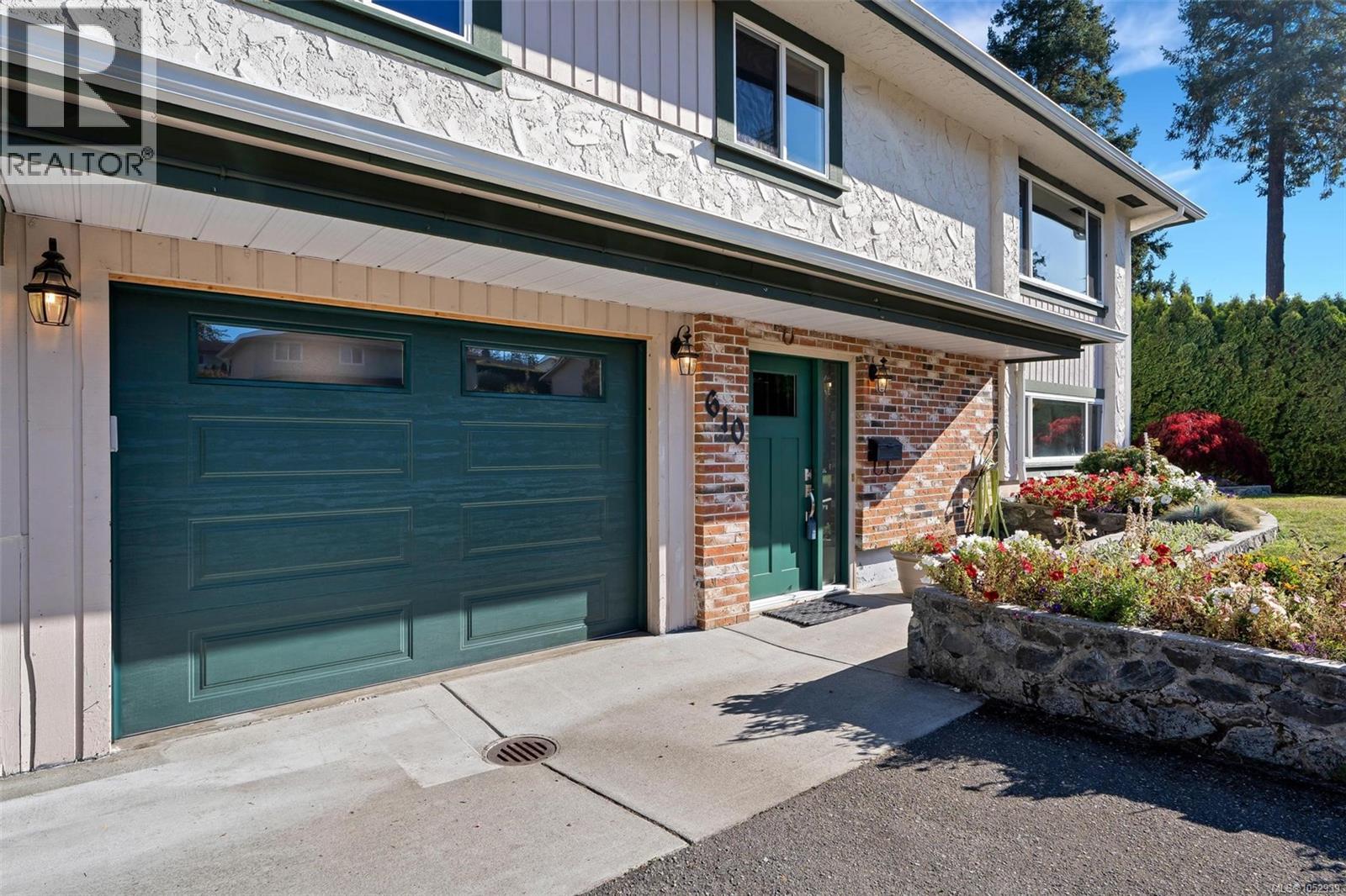 610 Vanalman Ave - 2