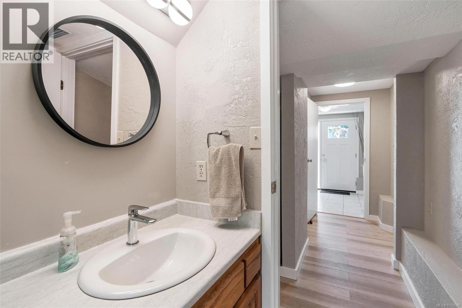 610 Vanalman Ave - 32