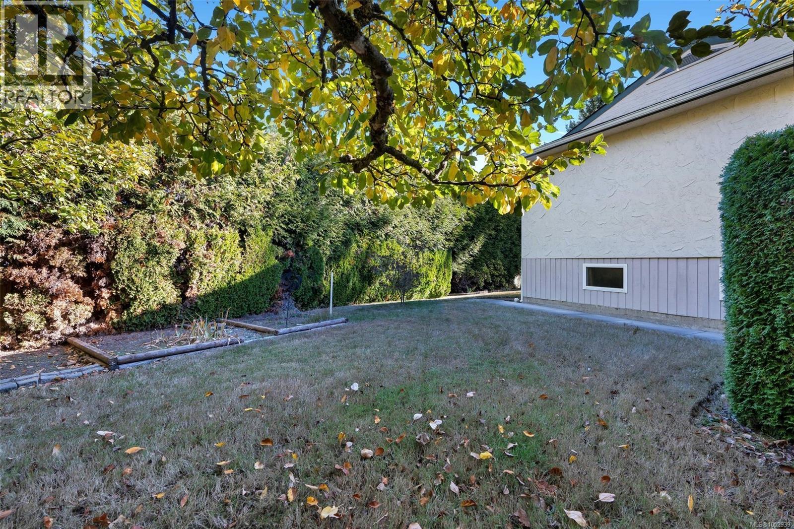 610 Vanalman Ave - 37