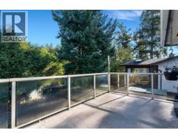 610 Vanalman Ave, Saanich, BC V8Z6A6 Photo 15