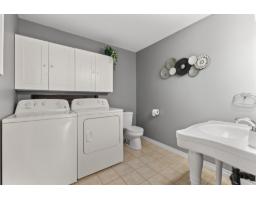 Bathroom - 17 Rue Lafrance, Mansfield Et Pontefract, QC J0X1R0 Photo 6