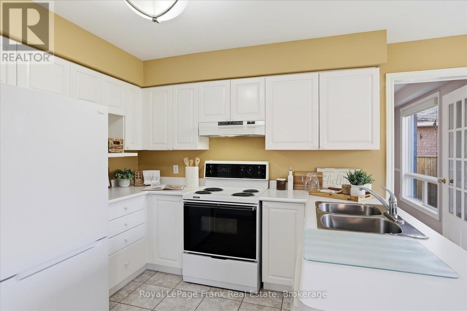1544 Glenforest Crescent, Peterborough, ON photo 10