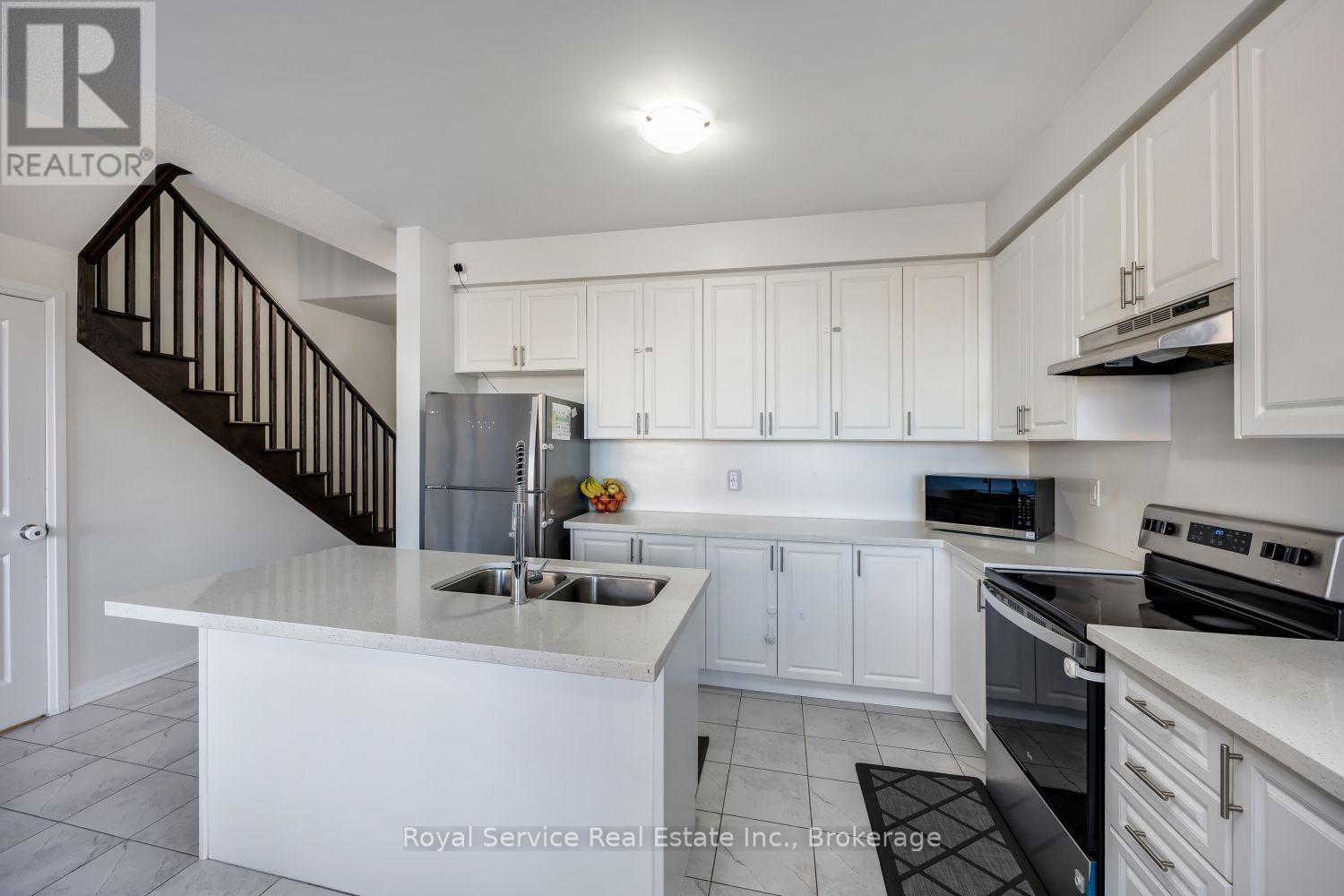 3 Horizon Avenue, Cavan Monaghan, ON photo 11