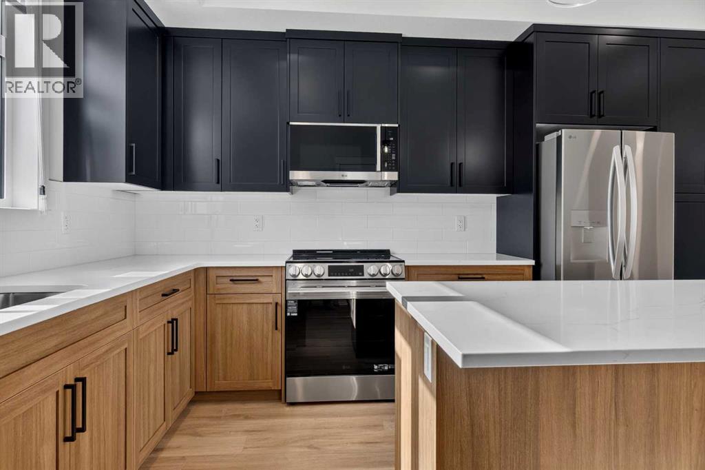 705, 30 Creekside Villas SW, Calgary — photo 11
