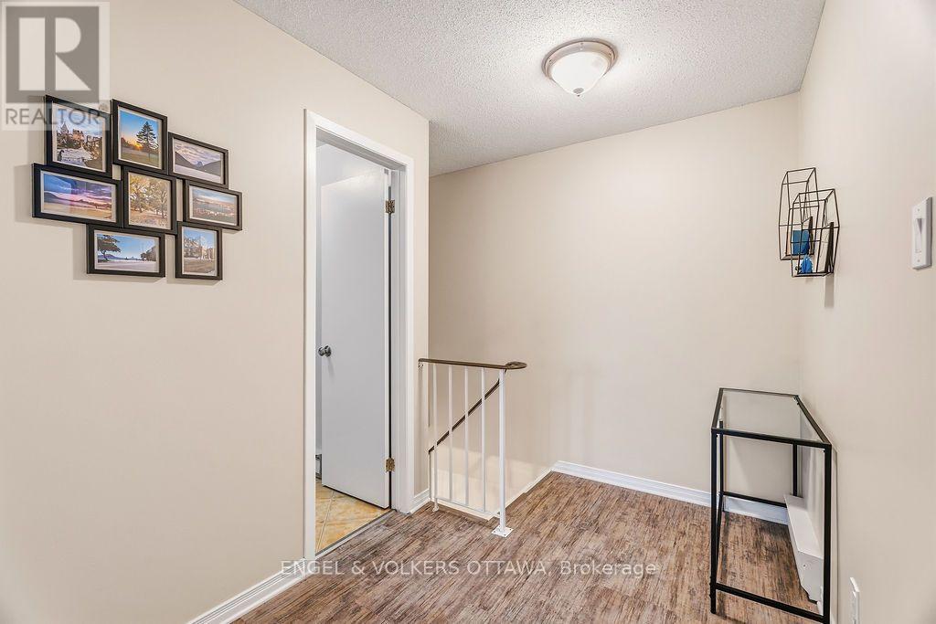 Commercial Properties for Sale in Ottawa – 8 – 260 FENERTY COURT – By Peter Sagos - Image 20