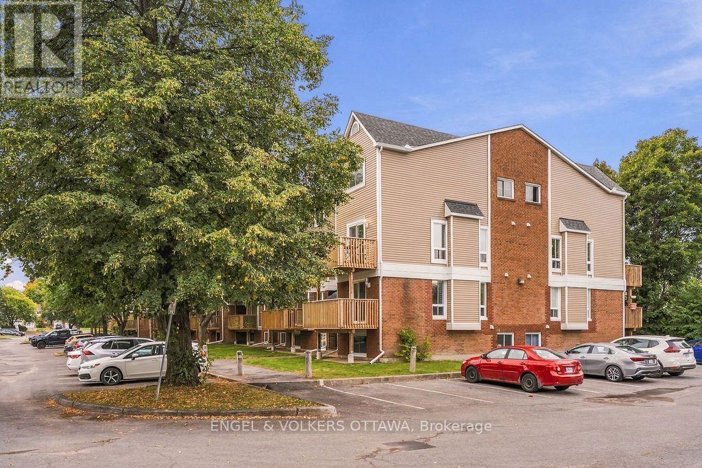 Commercial Properties for Sale in Ottawa – 8 – 260 FENERTY COURT – By Peter Sagos - Image 34