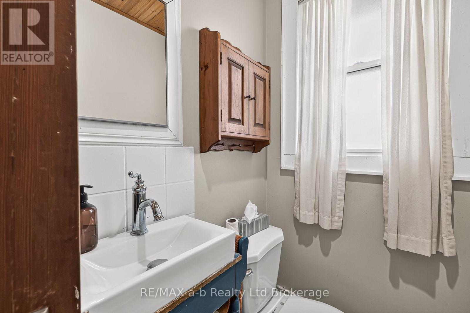 825 JAMES STREET - 13