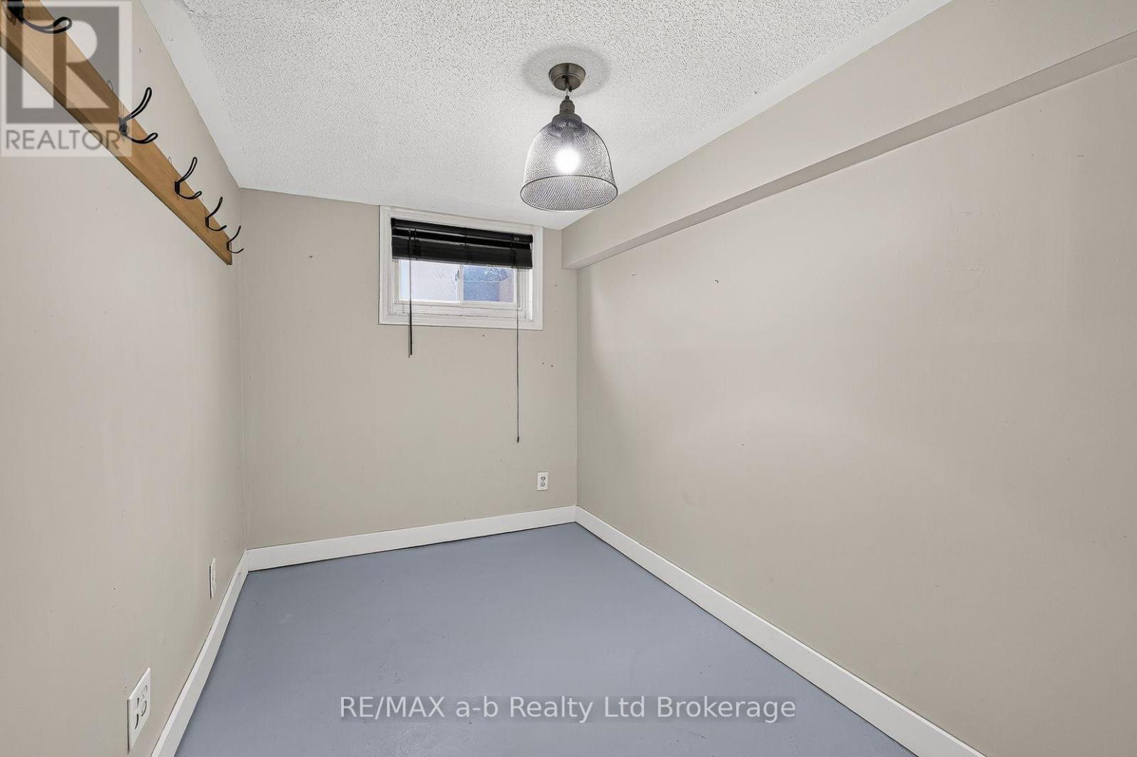 825 JAMES STREET - 30
