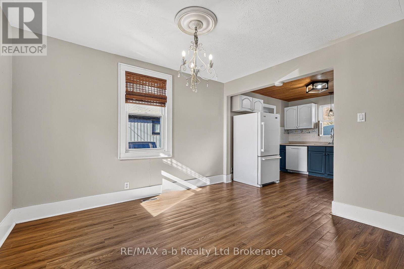 825 JAMES STREET - 8