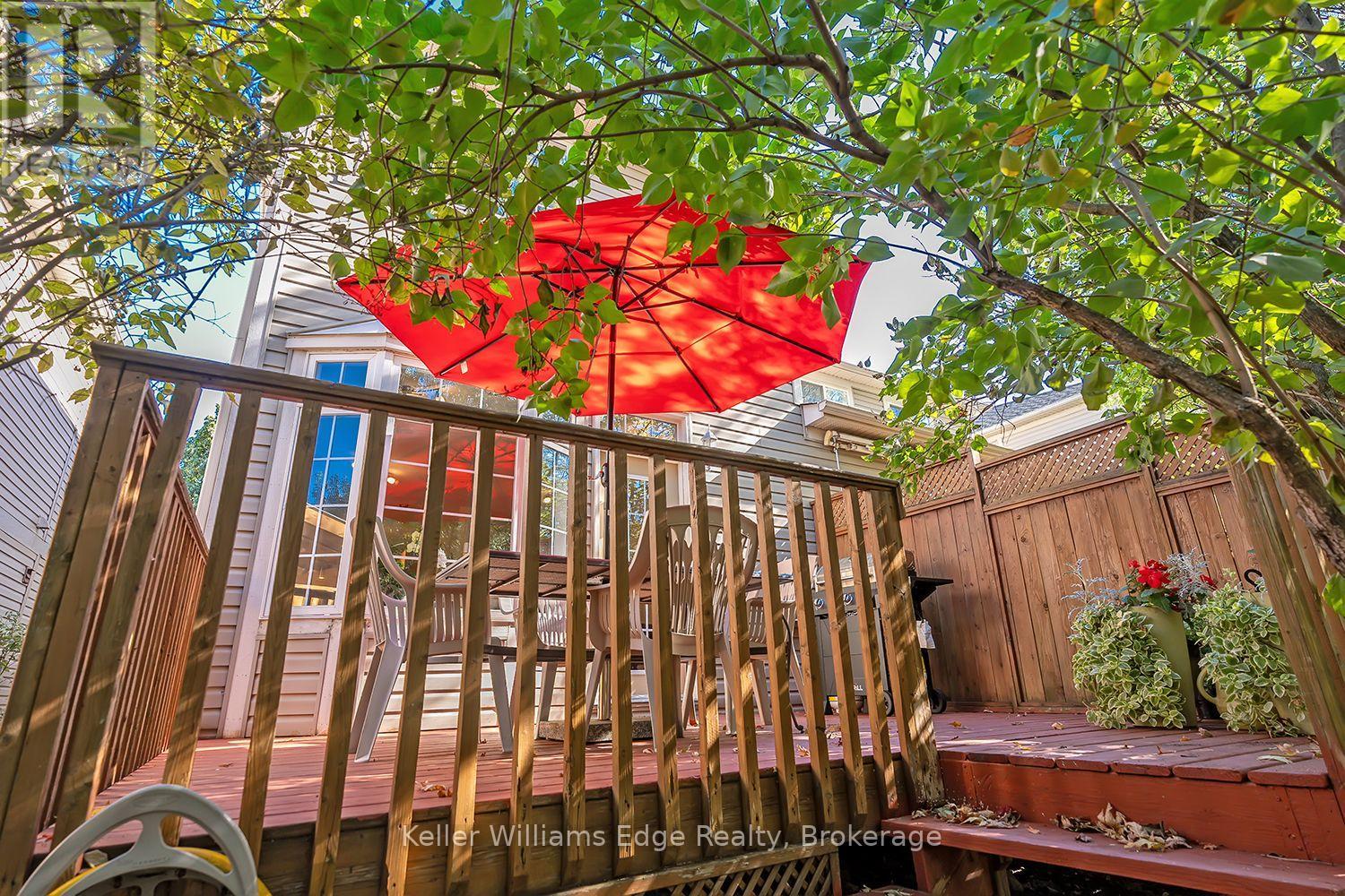 46 SUNNYCROFT COURT W - 48