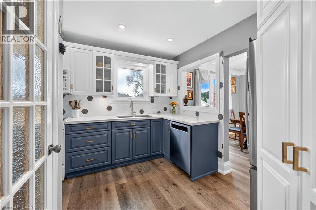 138 CAMERON Avenue S - 12