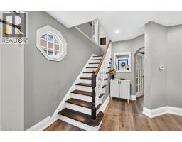 Kitchen - 138 Cameron Avenue S, Hamilton, ON L8K2X7 Photo 6