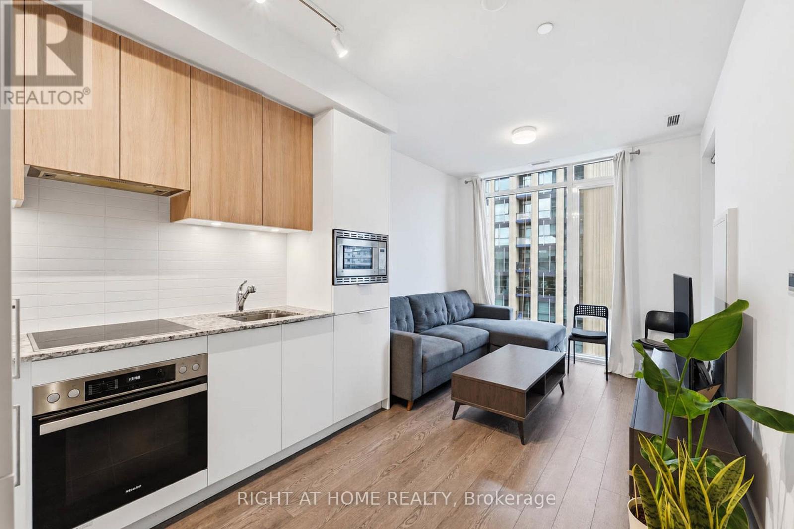 719- 50 O'Neill Road, Toronto, ON photo 3