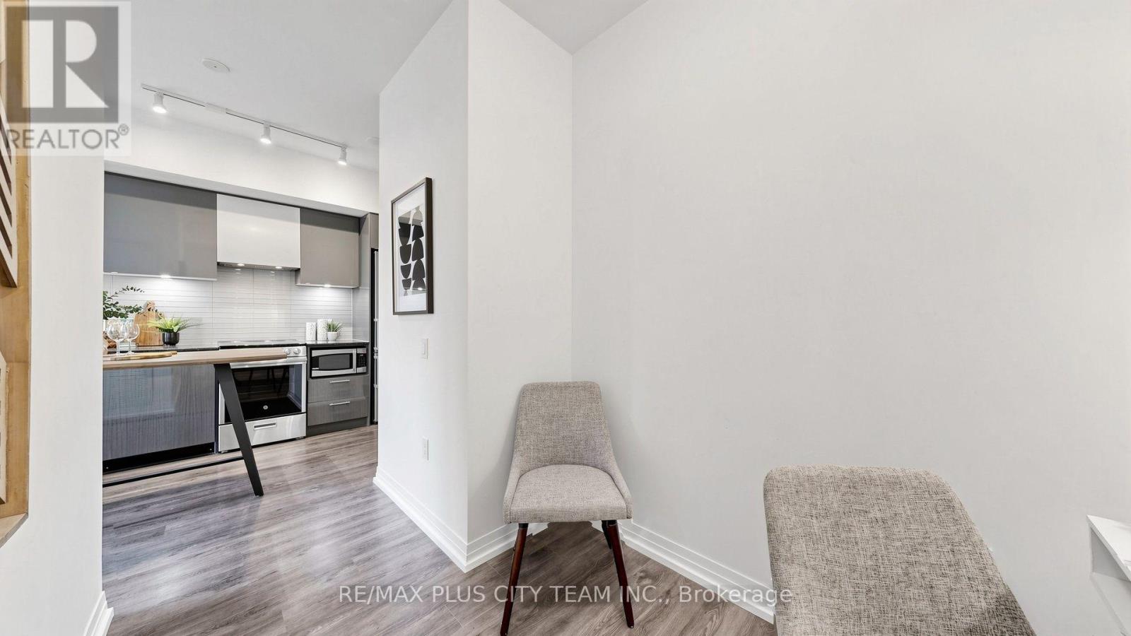 1903- 251 Jarvis Street, Toronto, ON photo 13