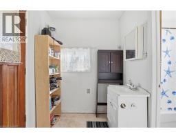 Kitchen - 5128 Willmott Street, Niagara Falls, ON L2E2A3 Photo 12