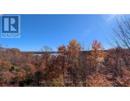 302 - 19 Oakridge - Deerhurst Drive, Huntsville, ON P1H1A9 Photo 17