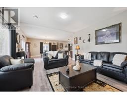 Living room - 466 Elora Street, Centre Wellington, ON N1M1Y8 Photo 15