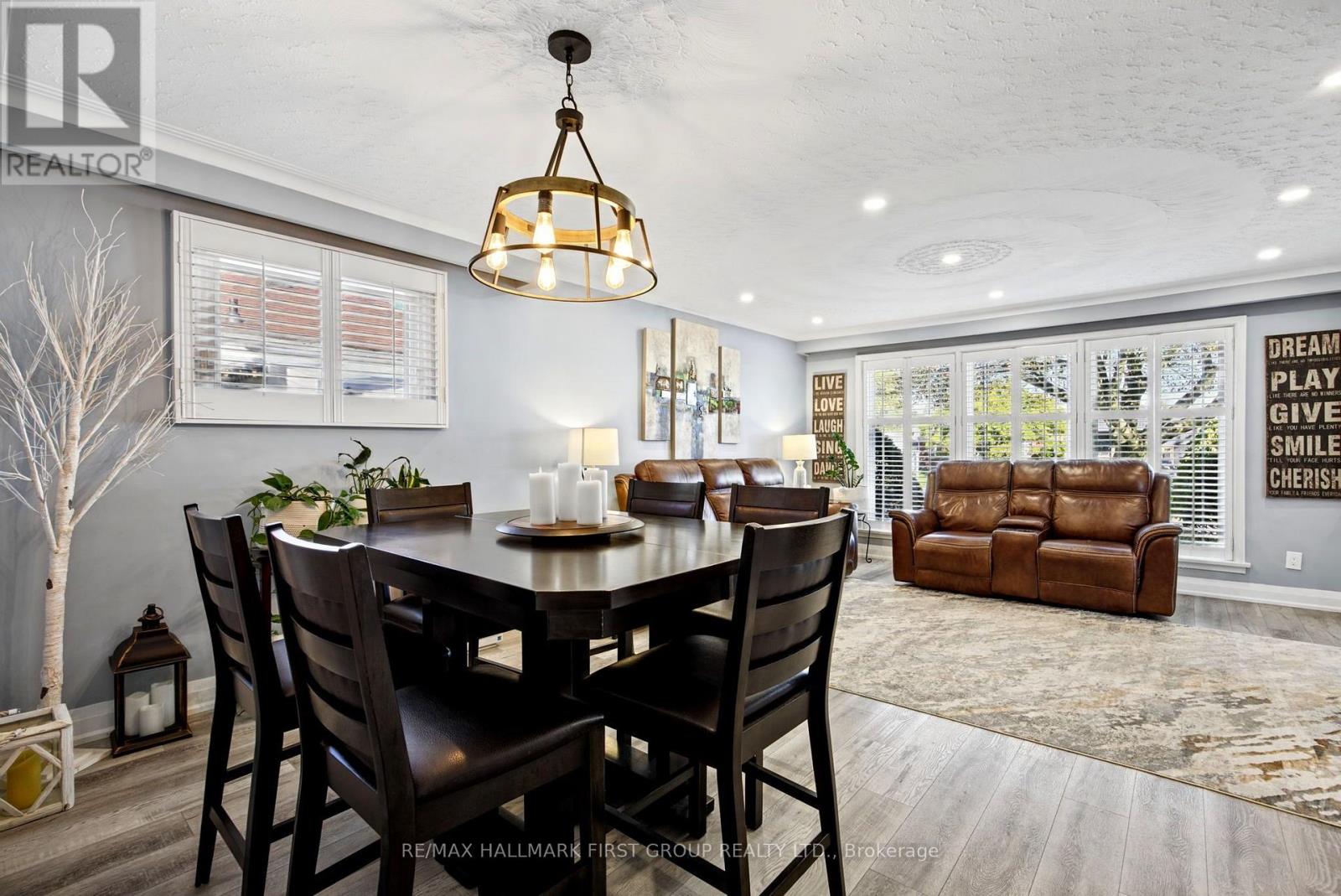 1224 Pharmacy Avenue, Toronto, ON photo 9