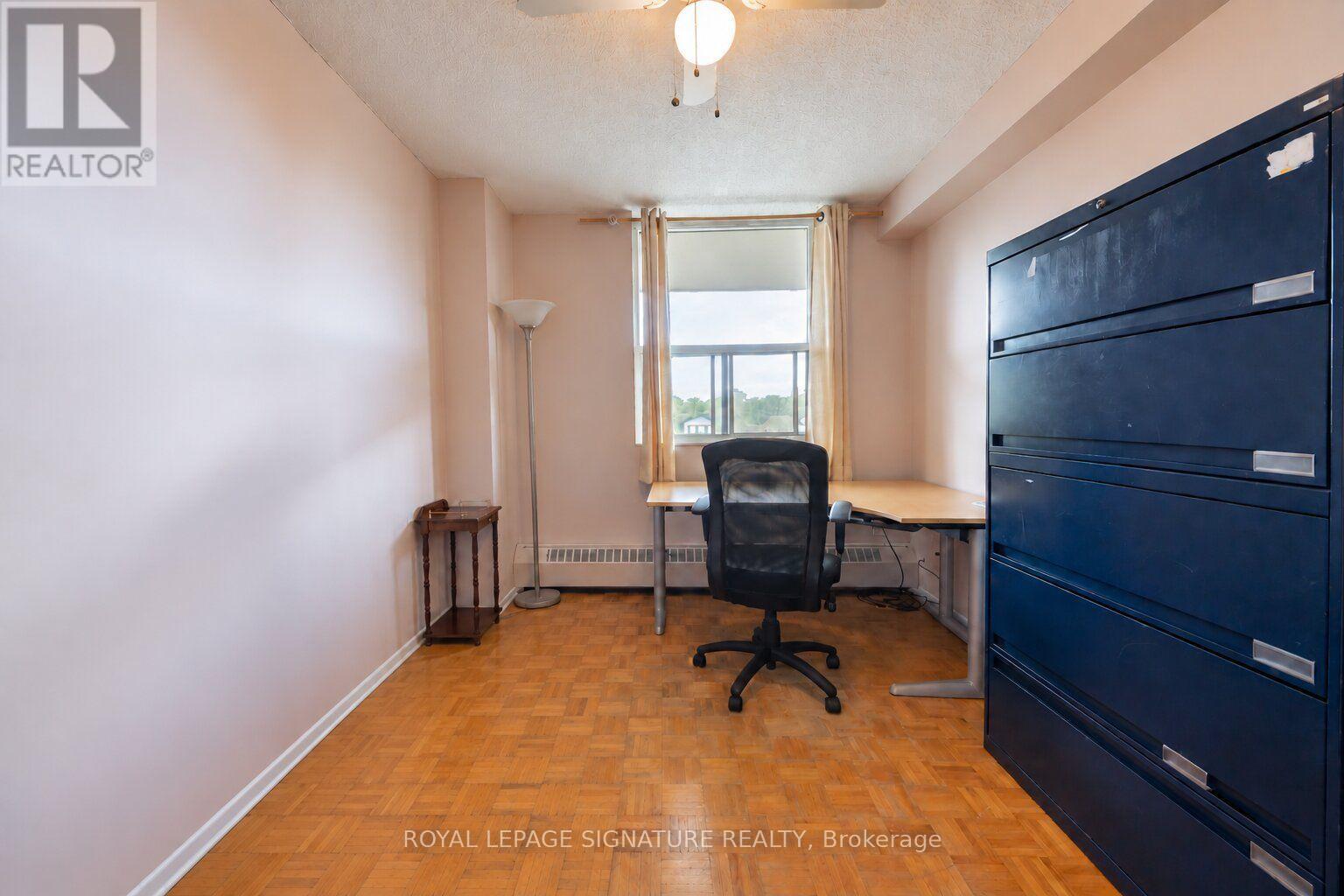211- 1071 Woodbine Avenue, Toronto, ON photo 17