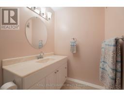 211 - 1071 Woodbine Avenue, Toronto, ON M4C4C2 Photo 13