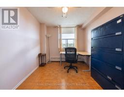 211 - 1071 Woodbine Avenue, Toronto, ON M4C4C2 Photo 16
