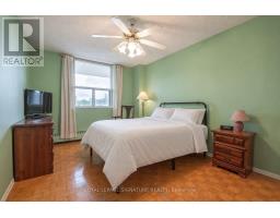 211 - 1071 Woodbine Avenue, Toronto, ON M4C4C2 Photo 18