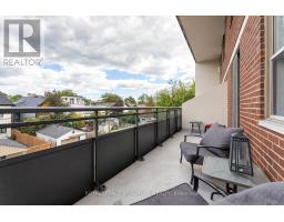 211 - 1071 Woodbine Avenue, Toronto, ON M4C4C2 Photo 24