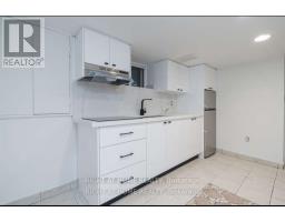 157 Woodycrest Avenue N, Toronto, ON M4J3B8 Photo 12