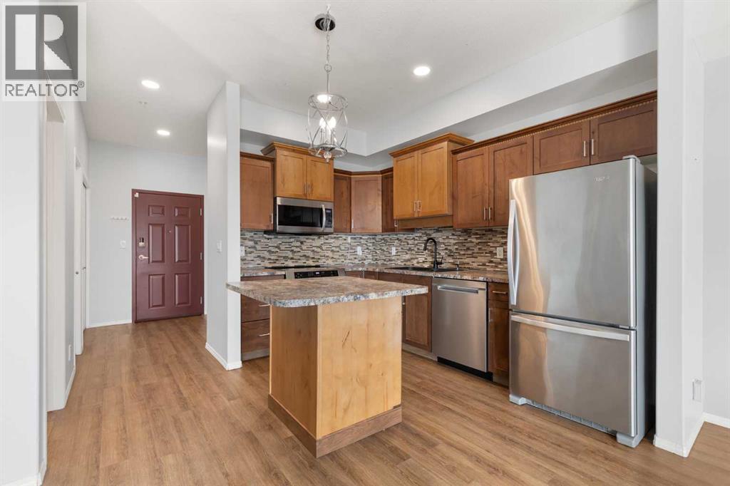 208, 105 Main Street S, Redcliff — photo 4